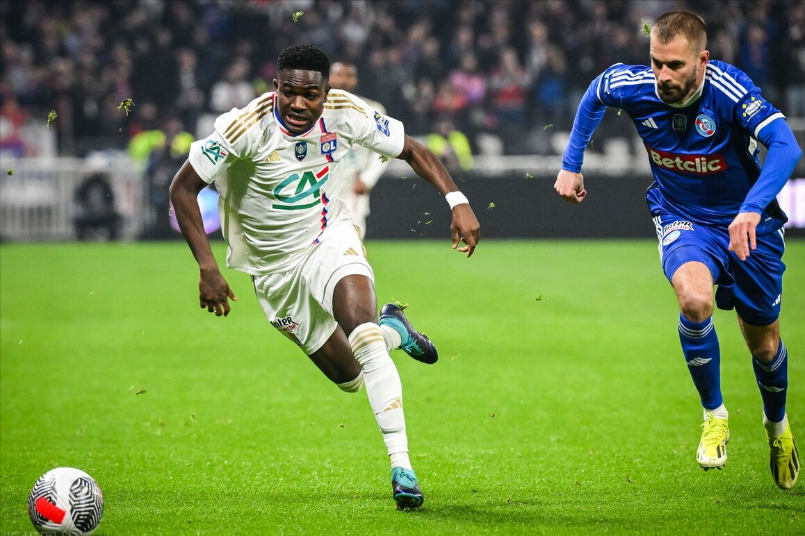 九游- 萨克拉门托国王队徽 